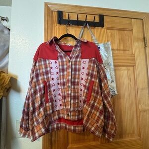POL Red and Brown Plaid Shirt with Star Accents NWOT Size SM.   Fits medium.